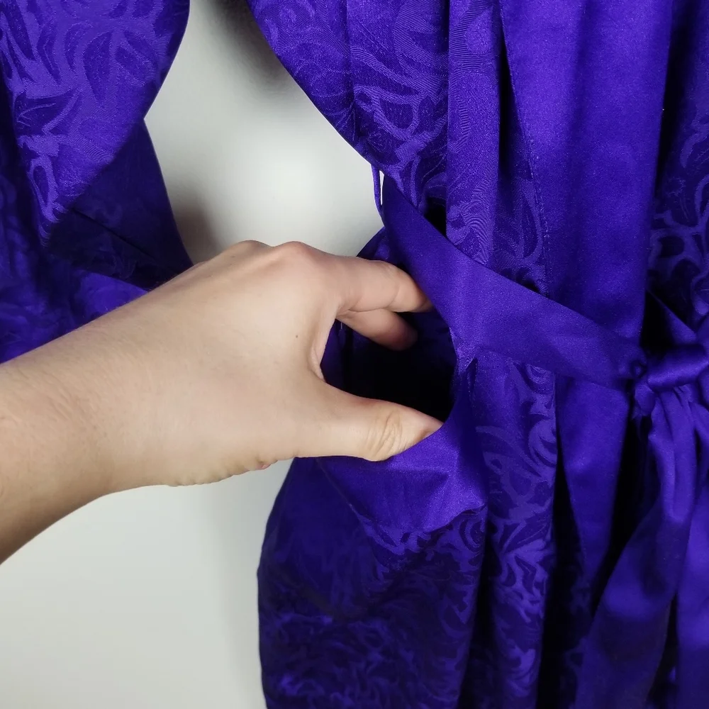 VINTAGE VICTORIA’S SECRET Gold Label Long Satin Robe Waist Tie Royal Purple US M